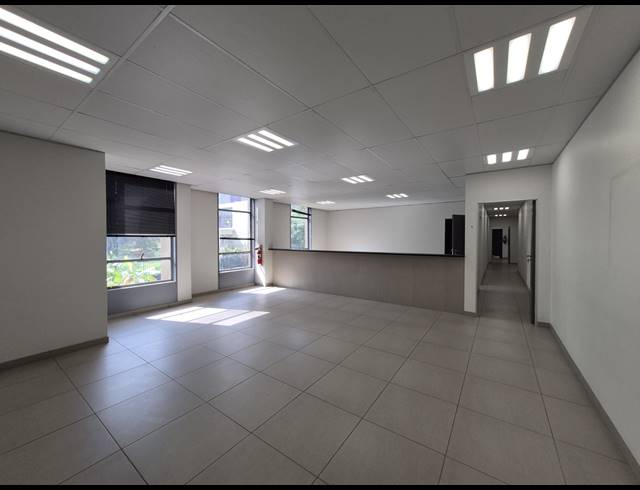 215M² OFFICE TO LET IN ROSEBANK